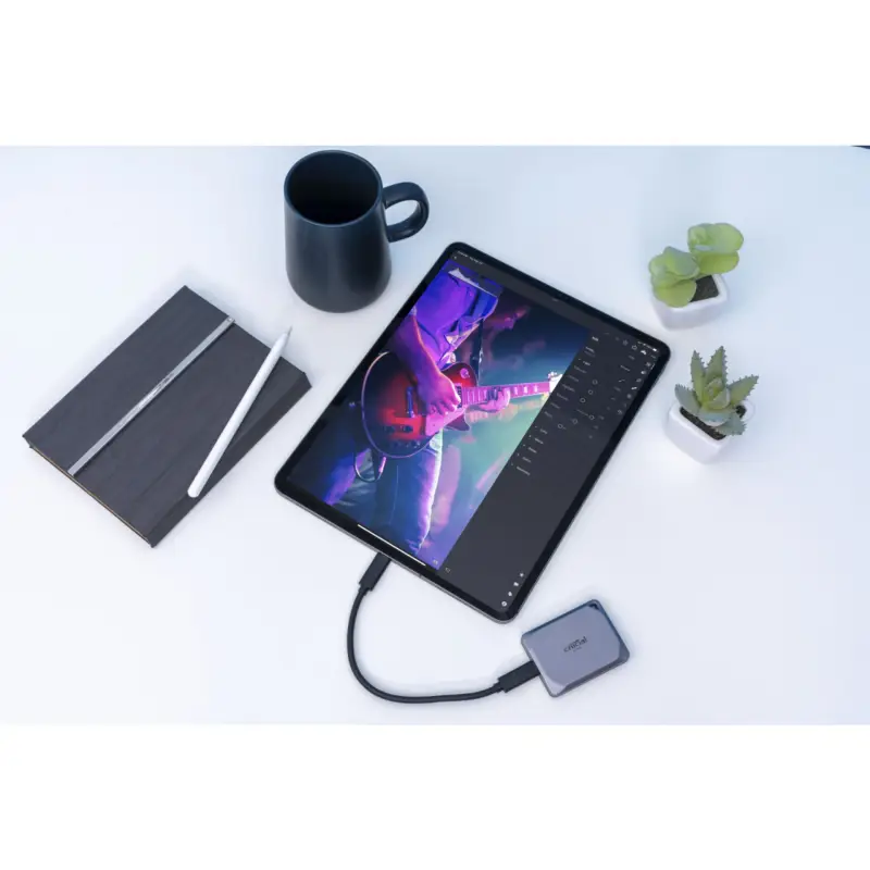 Crucial X9 Pro               4TB Portable SSD USB 3.2 Type-C