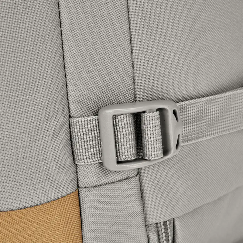 Pacsafe GO 34l Carry-on plecak stone