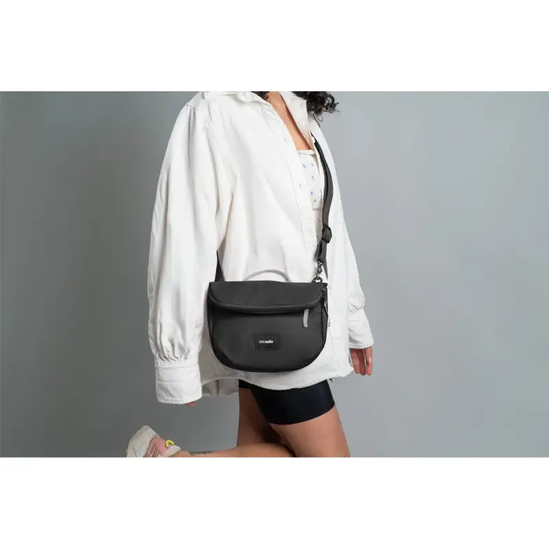Pacsafe GO Saddle Crossbody schwarz