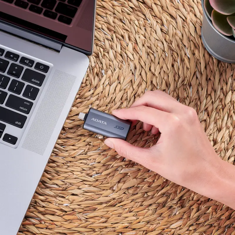 ADATA Externe SSD SC750      2TB Plug&Go Silver 1050/1000