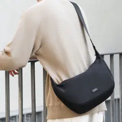 Torba fotograficzna Ulanzi Sling Halfmoon Crossbody Black