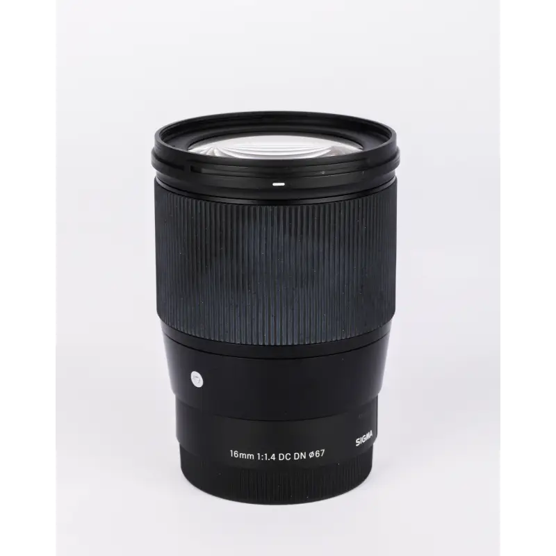 Używany obiektyw Sigma 16 mm  F / 1,4 Sony E