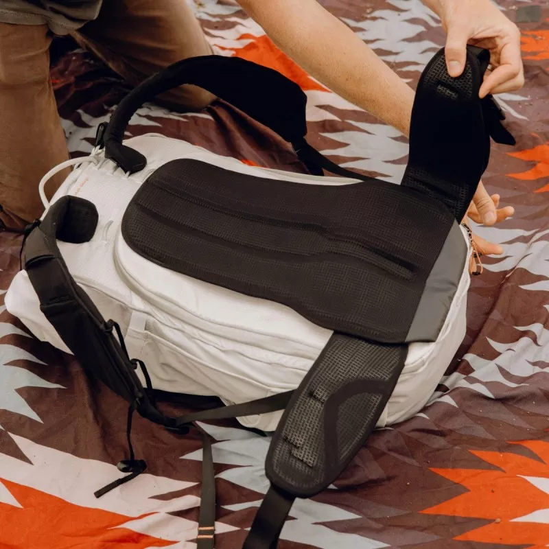 Pas biodrowy PEAK DESIGN Outdoor Hip Belt - Outdoor 25L + 45L Czarny