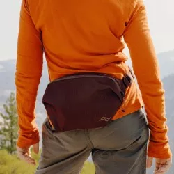 Torba Peak Design Outdoor Sling 2L Ciemny Fiolet