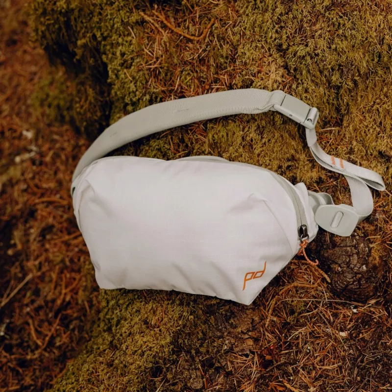 Torba Peak Design Outdoor Sling 2L Biała