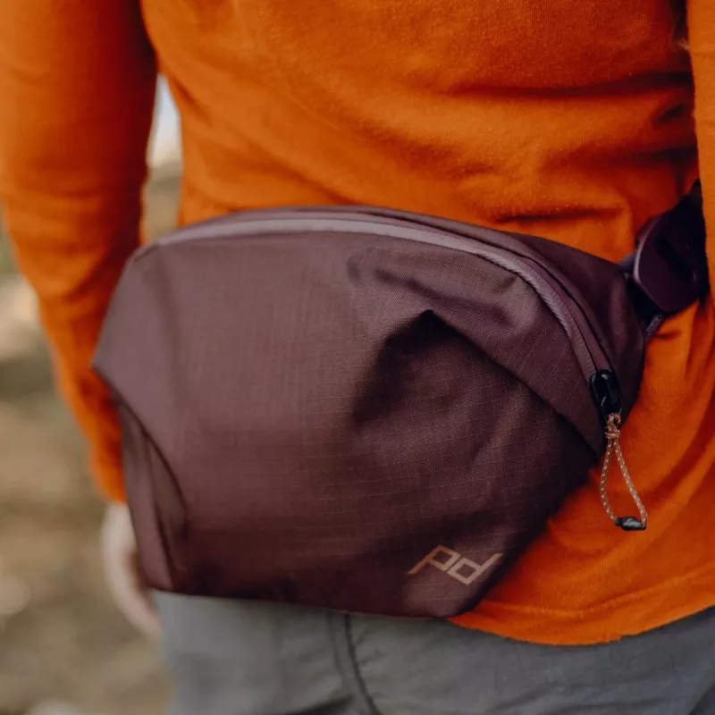 Torba Peak Design Outdoor Sling 2L Ciemny Fiolet