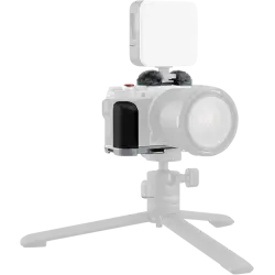 SmallRig 4875 L-Shape Mount Plate with Silicone Handle for FUJIFILM X-M5 Sliver