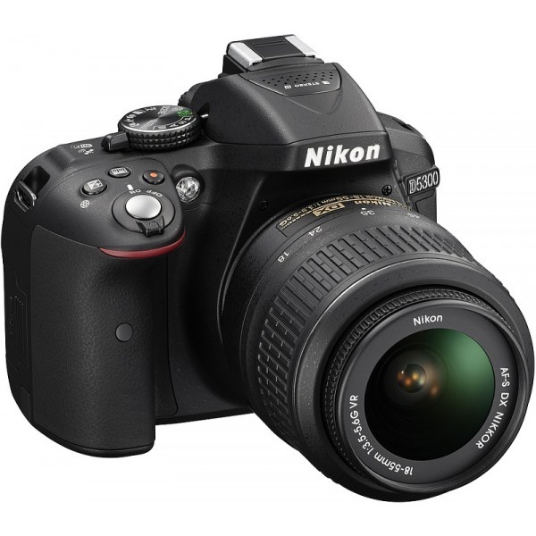 Lustrzanka Nikon D5300 czarny + ob. Nikkor AF-S DX 18-55mm